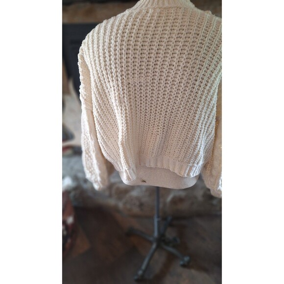 POL Soft Chunky Knit Cropped Cable Cream Knit  Pattern Turtle Neck Sweater Large - Picture 5 of 8
